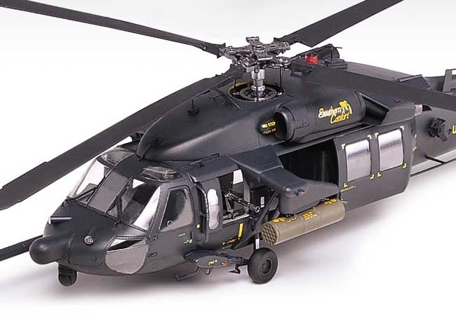 Academy 12115 1:35 Sikorsky AH-60L DAP Black Hawk Military Helicopter Kit