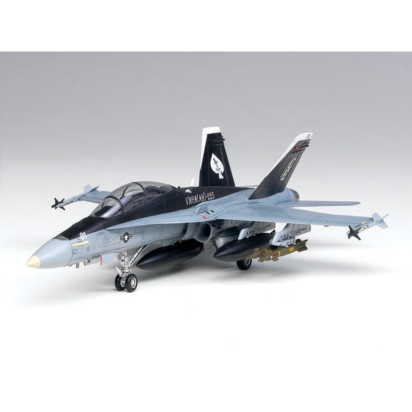 Academy 12422 1:72 F/A-18D Hornet US Marines Corps Military Aircraft Plane Kit