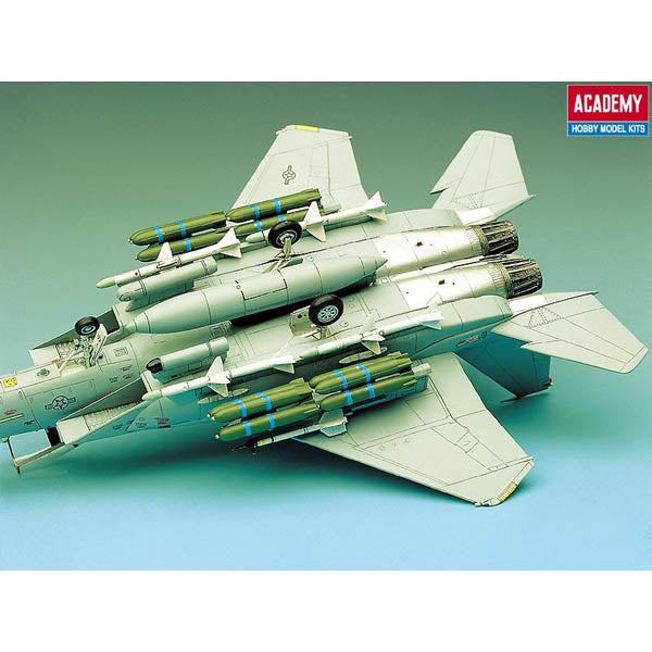 Academy 12478 1:72 F-15E Strike Eagle Military Aircraft Plane Model Kit