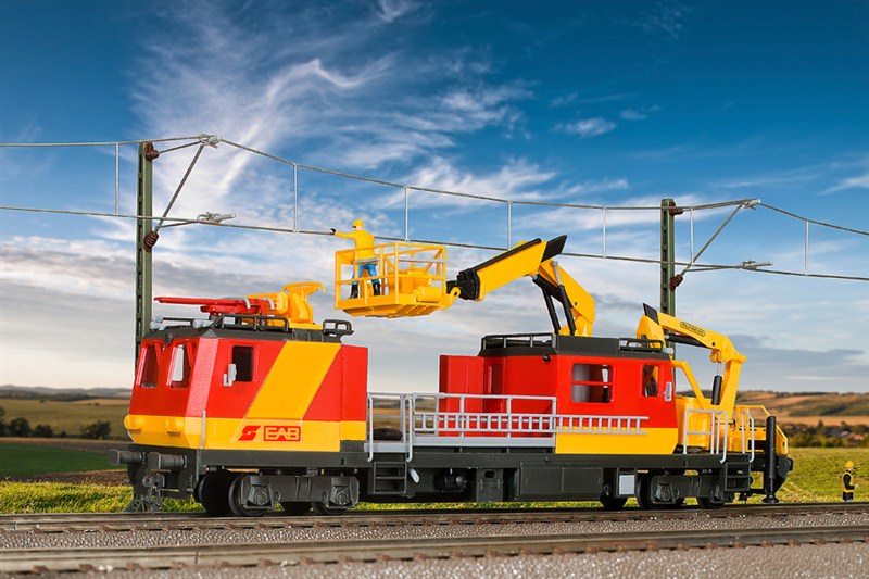 Kibri 16080 HO Scale Overhead Catenary Maintenance Vehicle Plastic Kit
