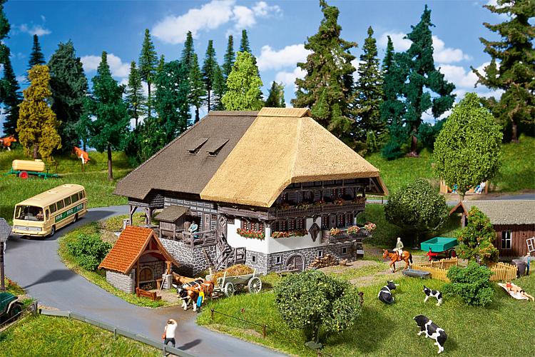 Faller 130534 HO Scale Black Forest Farm with Straw Roof Model Building Kit