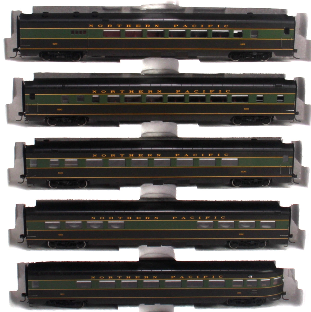 MTH 81-60008 HO Northern Pacific Smooth Passenger Car Set (Set of 5)
