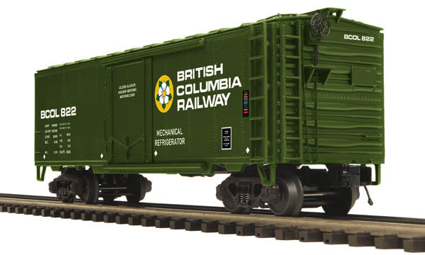 MTH 20-94185 O Gauge British Columbia Railway Reefer Car #822