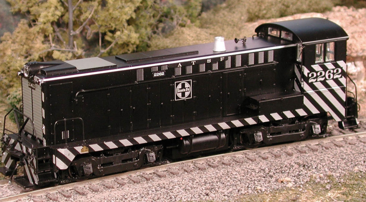 Bowser 23759 HO Santa Fe Baldwin DS4-4-1000 w/ DCC & Sound #2262