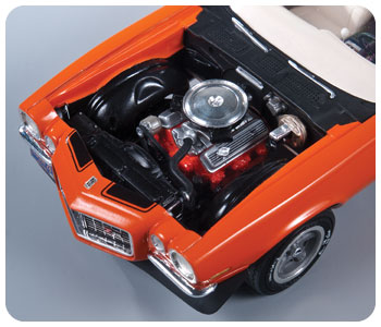 AMT 635 1:25 '1970½ Chevy Camaro Z28 Plastic Model Kit
