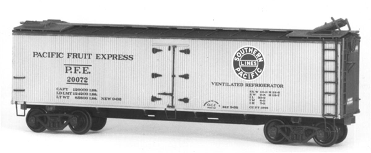 Tichy 6024 HO PFE Class 40' R-40 Double Sheathed Wood Reefer (Set of 6)