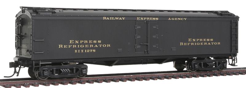 Broadway Limited 1839 HO Railway Express Agency 53'6