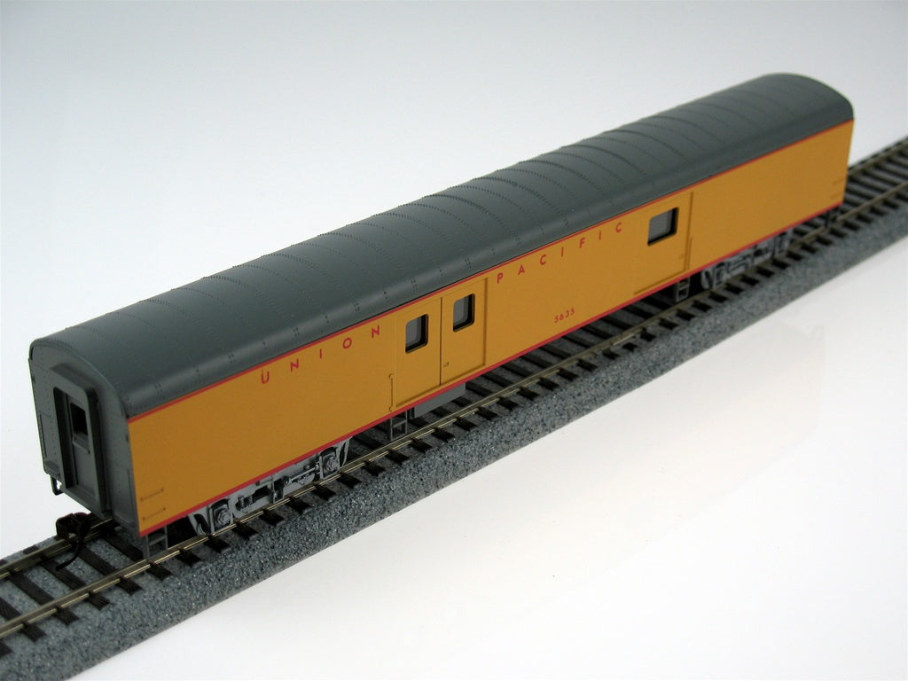 Con-Cor 0001-1021 HO Scale 72' Baggage Car Union Pacific Road #: 5635
