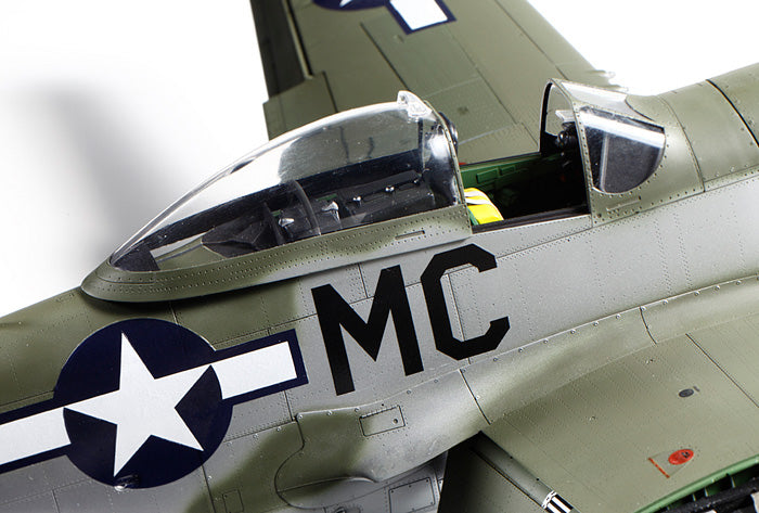Tamiya 60322 1:32 N AMERICAN P51D MSTG Military Aircraft Plane Model Kit
