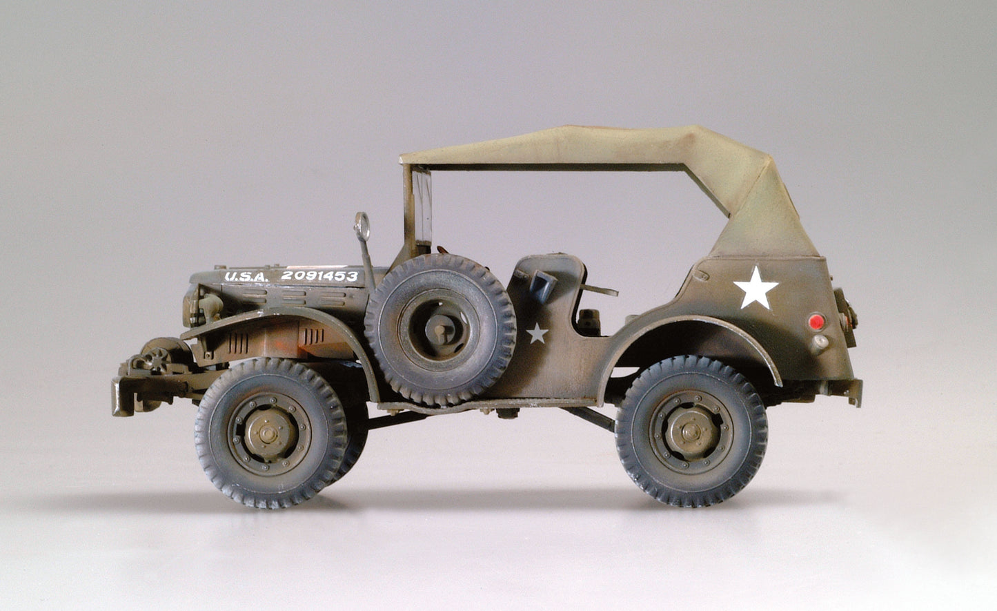 Italeri 228 1:35 Dodge WC56 US Staff Car