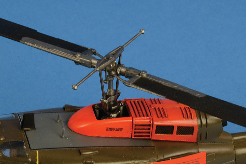 Italeri 849 1:48 UH1D Iroquois Military Aircraft Helicopter Model Kit