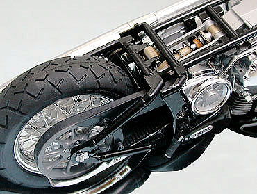 Tamiya 14080 1:12 Yamaha XV1600 Road Star Motorcycle