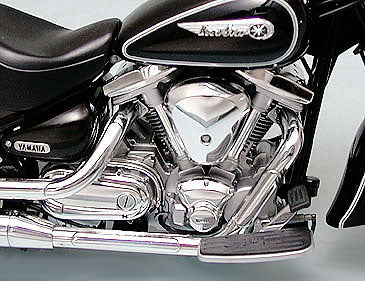 Tamiya 14080 1:12 Yamaha XV1600 Road Star Motorcycle