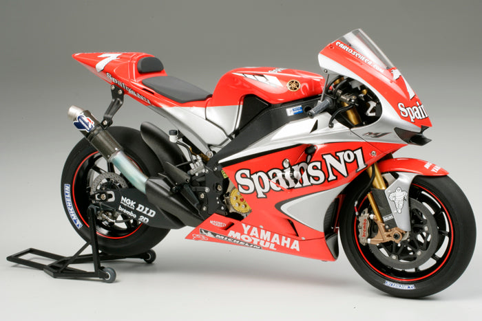 Tamiya 14100 1:12 Yamaha YZR-M1 2004 MotoGP Racing Motorcycle