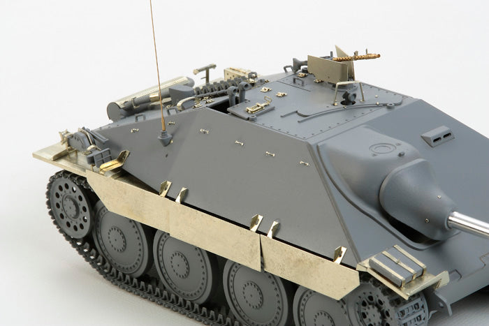 Tamiya 25156 1:35 Jagdpanzer 38(t) Hetzer Mid Production Military Tank Kit