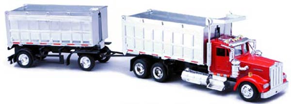 New-Ray 15223 1:43 Red/Chrome Kenworth W900 Double Dump Truck with Trailer