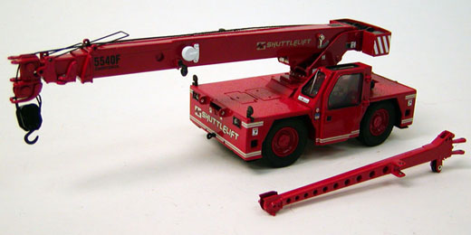Sword 2017-R 1:50 Shuttlelift Carrydeck Crane in Red