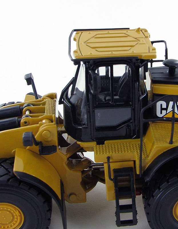 Norscot 55292 1:50 Caterpillar 982M Wheel Loader