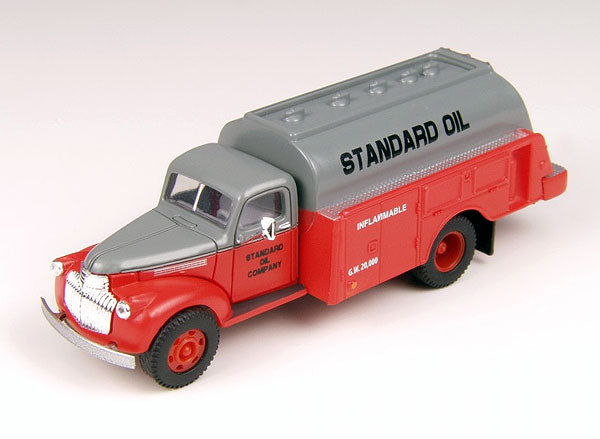 Classic Metal Works 30336 HO Mini Metals Standard Oil '41-'46 Chevy Tank Truck