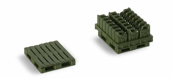 Herpa 422 1:87 24 Jerry Cans & 2 Pallets