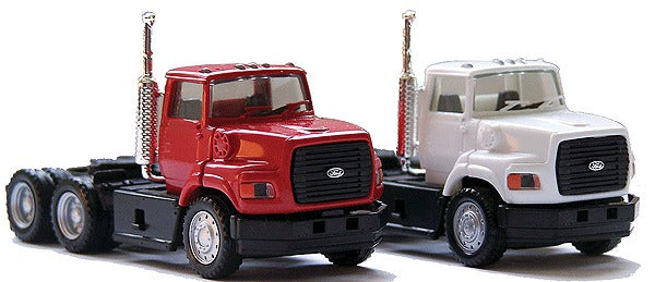 Herpa 15240 1:87 Ford L-9000 Short White