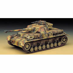 Academy 13234 1:35 Panzerkampfwagen IV Ausf.H/J German Medium Military Tank Kit