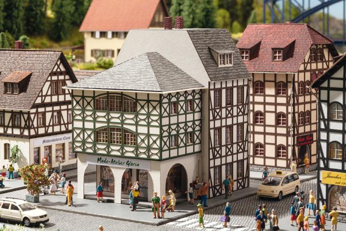 Noch 66503 HO Scale Old Town Building with Fashion Shop Model Building Kit