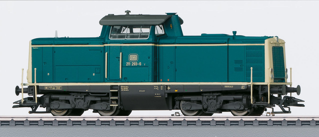 Marklin 37002 HO German Federal Railroad Class 211 Diesel Locomotive w/Digital