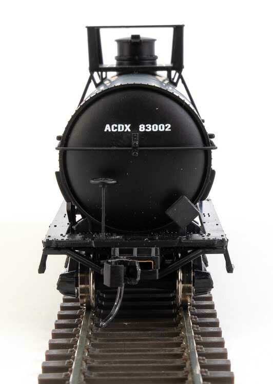 Walthers 910-48001 HO Allied Chemical 36' Chemical Tank Car RTR ACDX #83002