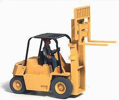 GHQ 61007 HO V80-E ForK Lift W/Figure Pewter Kit