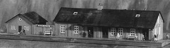 Heljan 157 HO Station 19 x 6-5/8 x 3-13/16" 47.5 x 16.5 x 9.5 cm Building Kit