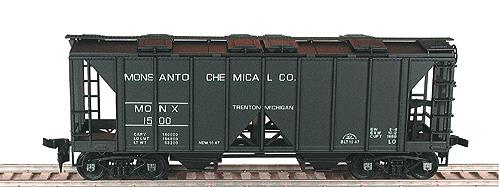 Bowser 55811 HO Scale Monsanto 70-Ton 2-Bay Open-Side Covered Hopper Kit