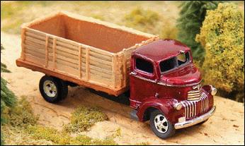 GHQ 56018 N Scale 1940's Chevy Cab Over Grain Truck Unpainted Kit