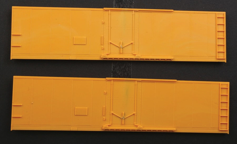 Accurail 424 Yellow 40' Steel Reefer Sides Plug Door (Set of 2)
