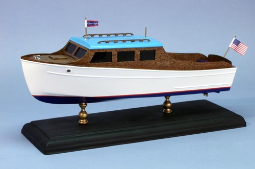 Dumas 1706 1:24 1935 Chris Craft Steamline Cruiser Wooden Model Kit