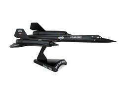 Daron Worldwide Trading 5389 1:200 SR-71 Blackbird Aircraft