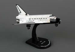 Daron Worldwide Trading 58232 1:300 NASA Space Shuttle Discovery Aircraft
