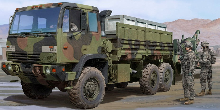 Trumpeter 01007 1:35 M1083 FMTV Standard Cargo Truck Military Vehicle Model Kit