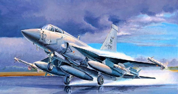 Trumpeter 01657 1:72 Chinese FC-1 Fierce Dragon Military Aircraft Plane Kit
