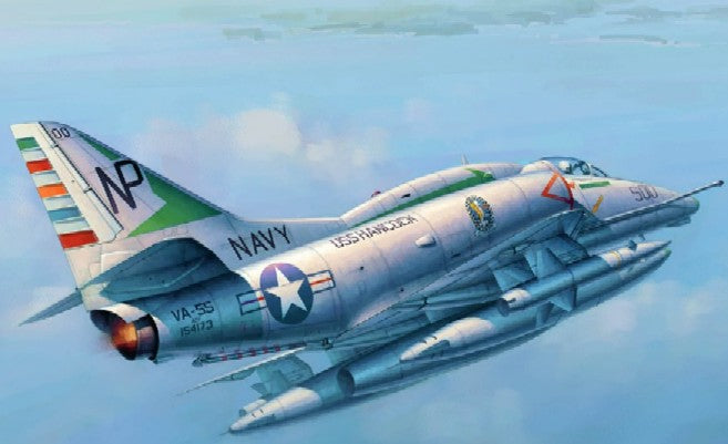 Trumpeter 02266 1:32 A4E Skyhawk Attack Military Aircraft Plane Model Kit