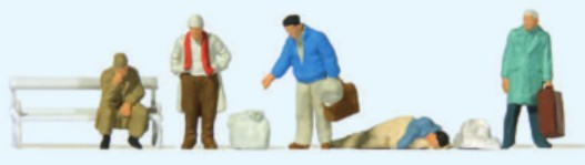 Preiser 14119 HO Men In Front of Railway Station Figures (Set of 5)