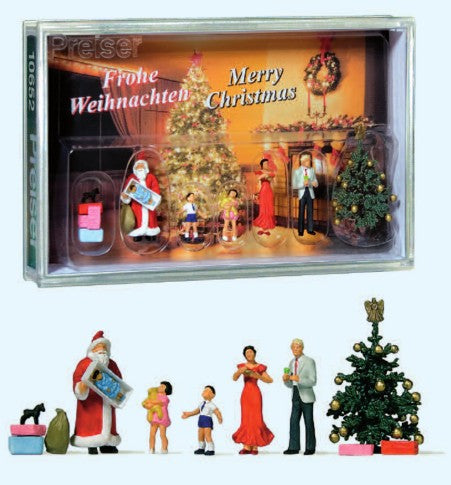 Preiser 10652 HO Scale Santa and Family Figures with Christmas Tree