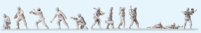 Preiser 16613 HO Unpainted Anti-Tank Crew Winter Dress Figure Kit (Set of 12)
