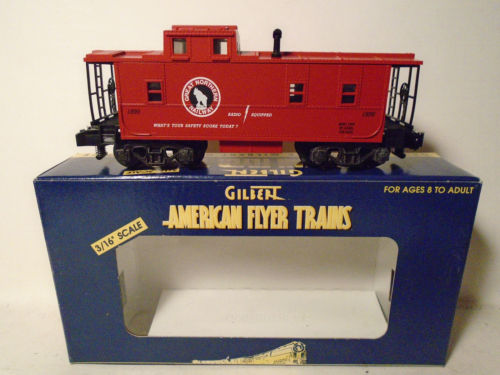 American Flyer 6-48214 S Gauge Great Northern (NASG) Offset Cupola Caboose LN/Box
