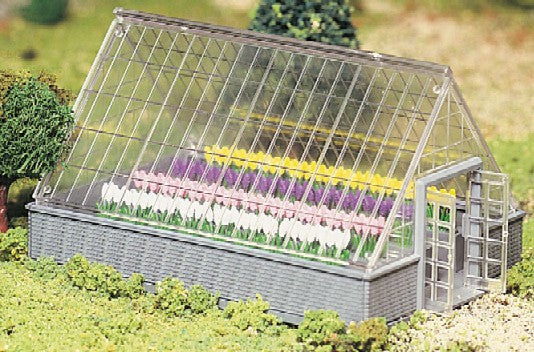 Bachmann 45615 O Scale Plasticville Greenhouse With Flowers Kit