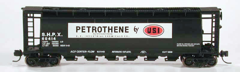 Bowser 37705 N USI Petrothene 6-Bay Cylindrical Covered Hopper Car #60414