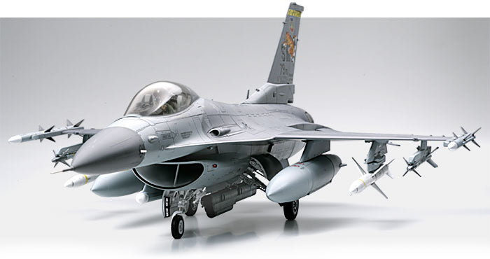 Tamiya 60315 1:32 F16CJ Block 50 Fighting Falcon Military Aircraft Plane Kit