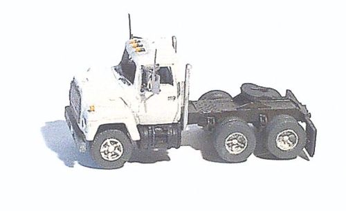 GHQ 52010 1:160 Ford 9000 Semi Tractor