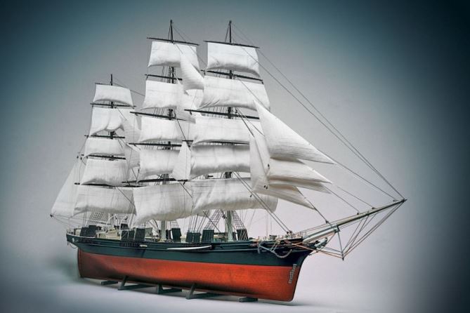 Revell of Germany 05422 1:96 Clipper Cutty Sark Sailing Ship Plastic Model Kit