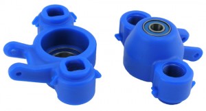 RPM 80585 TRX Revo/T-Maxx 2.5R/3.3 & E-Maxx 16.8 Axle Carriers & OS Bearings BLU